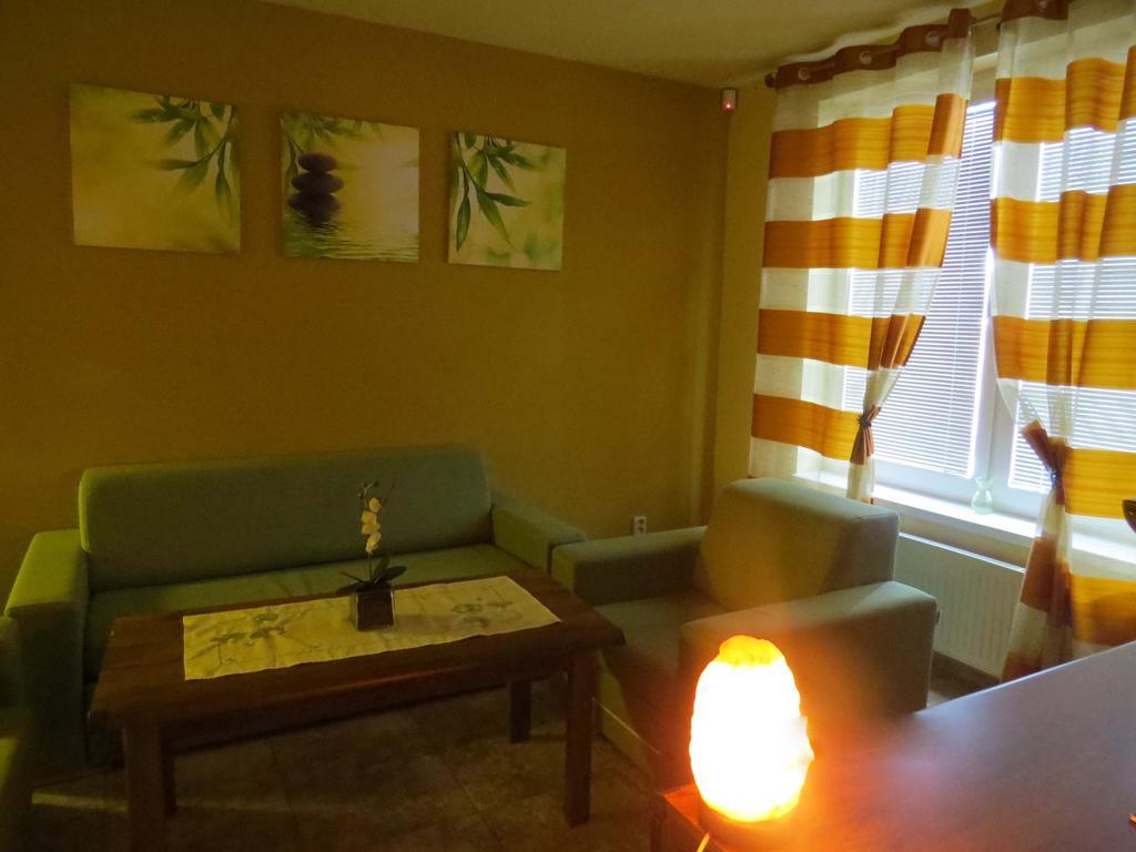 Selfness Roznava Aparthotel Kamer foto